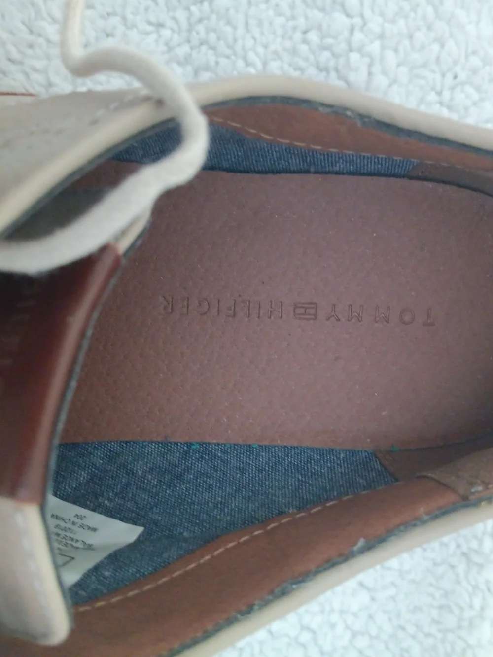 Tommy Hilfiger Men's Gendry Wingtip Brogue Derby Shoes - Beige Suede - Size 8.5